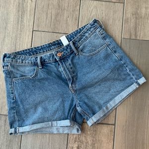 Vintige washed denim shorts